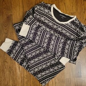 Burt’s Bees Women’s Fair Isle holiday pajama set, Size Large